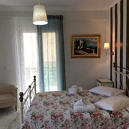 Avra Λευκάδα